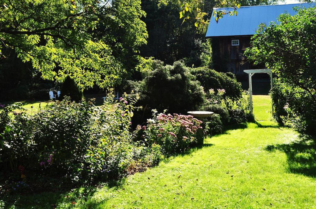 Colby Hill Inn Henniker Екстериор снимка