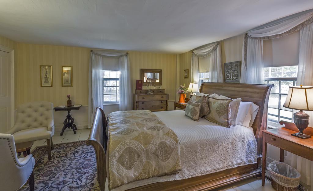 Colby Hill Inn Henniker Екстериор снимка